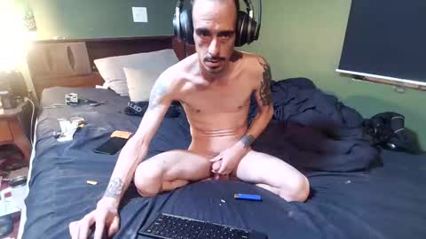 Snapshot of drkstar82 chatting on October 28, 2025, 10:01 pm Dark Star online show from October 28, 2025, 10:01 pm