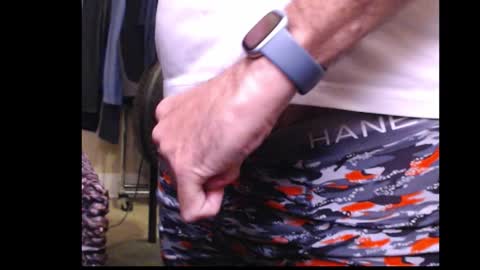 Hello Hope you enjoy what you see. I love attention in dirty talk and tips thickcock  edging precum dirtyTalk C2C online show from November 17, 2025, 10:43 am