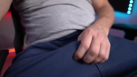 Drok online show from November 24, 2025, 4:01 am