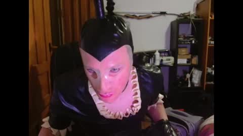 Snapshot of drone1397 chatting on January 15, 2025, 9:51 pm Drone1397 online show from January 15, 2025, 9:51 pm