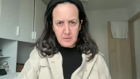 Dr. Resa online show from February 15, 2026, 10:36 am