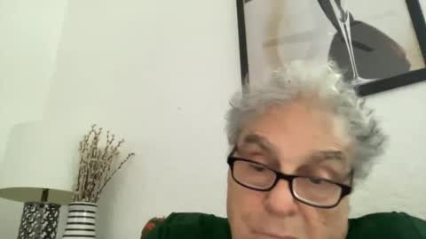 Snapshot of drtony4u222 chatting on December 6, 2024, 5:44 pm DrTony4u222100 online show from December 6, 2024, 5:44 pm