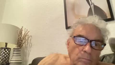 Snapshot of drtony4u222 chatting on January 8, 2025, 10:48 pm DrTony4u222100 online show from January 8, 2025, 10:48 pm