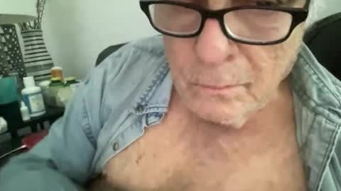 Snapshot of drtony4u222 chatting on November 7, 2025, 7:14 pm DrTony4u222100 online show from November 7, 2025, 7:14 pm