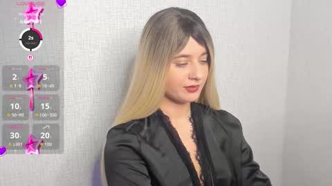 Snapshot of dualwave chatting on November 26, 2025, 8:21 pm dualwave online show from November 26, 2025, 8:21 pm