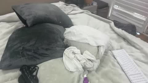 Snapshot of dudebrocuz69 chatting on February 11, 2026, 2:49 am Dude online show from February 11, 2026, 2:49 am