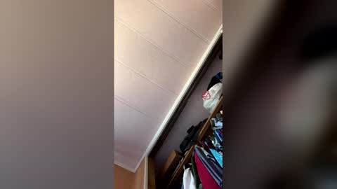 Snapshot of dudeee4 chatting on February 21, 2026, 11:06 pm dudeee4 online show from February 21, 2026, 11:06 pm