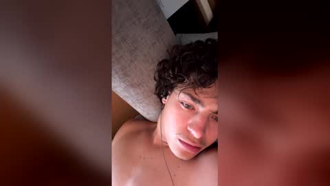 Snapshot of dudeee4 chatting on February 22, 2026, 10:19 pm dudeee4 online show from February 22, 2026, 10:19 pm