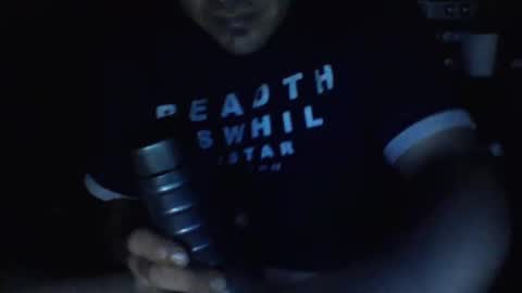 Snapshot of dug8619 chatting on December 24, 2024, 9:22 pm dug8619 online show from December 24, 2024, 9:22 pm