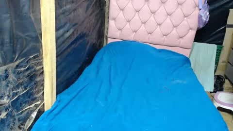 dulce2415 online show from June 13, 2026, 6:28 pm
