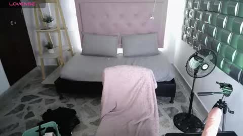 dulce__lovee online show from January 7, 2026, 12:13 am