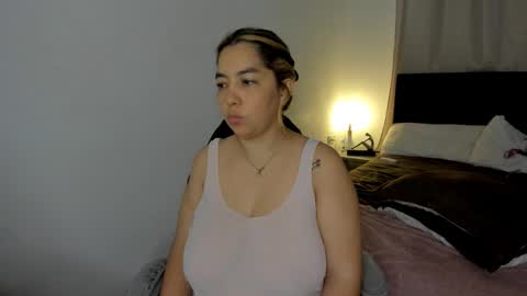 Snapshot of dulce_brithany chatting on February 4, 2026, 12:44 pm dulce brithany online show from February 4, 2026, 12:44 pm