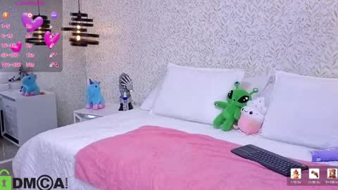 Snapshot of dulce_isabel_ chatting on May 7, 2026, 3:45 am dulce_isabel_ online show from May 7, 2026, 3:45 am