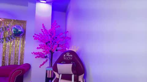 Snapshot of dulce_viioleta chatting on December 18, 2025, 10:54 am dulce_viioleta online show from December 18, 2025, 10:54 am