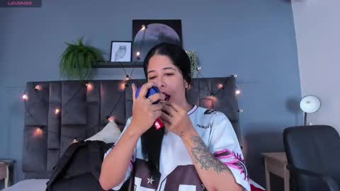 DULCE AURORA online show from January 18, 2026, 11:14 am