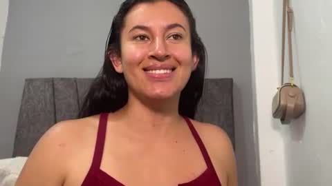 dulceizzy online show from May 7, 2026, 1:22 am