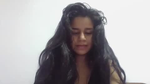dulcekatty18 online show from April 6, 2026, 12:39 pm