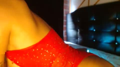 dulcelatina222 online show from September 30, 2025, 10:04 pm