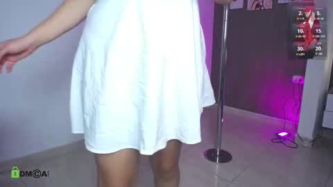 Dulce Rose online show from October 6, 2025, 9:45 pm