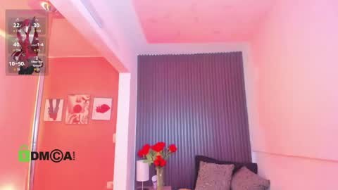 Dulce Rose online show from May 15, 2026, 11:23 pm