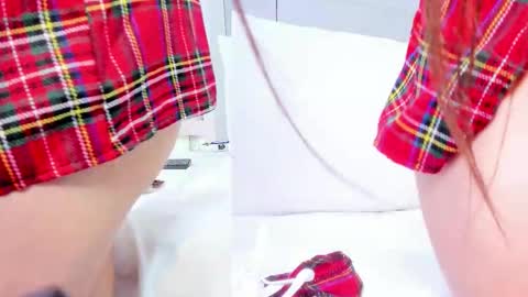 dulcevela online show from October 16, 2025, 11:17 pm