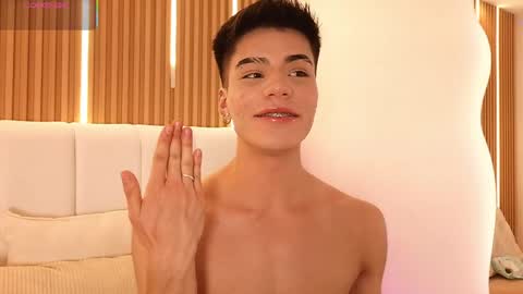 Snapshot of dulcey_ chatting on April 14, 2026, 10:27 pm Dulcey online show from April 14, 2026, 10:27 pm