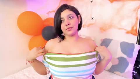 Snapshot of dullce77 chatting on October 31, 2025, 6:31 pm Dulce online show from October 31, 2025, 6:31 pm