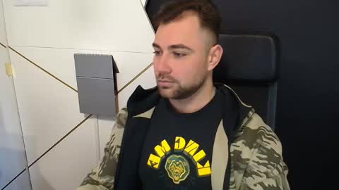 Snapshot of duncanstones chatting on November 6, 2025, 6:25 am DuncanStone online show from November 6, 2025, 6:25 am