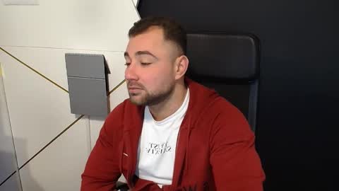 Snapshot of duncanstones chatting on November 7, 2025, 5:40 am DuncanStone online show from November 7, 2025, 5:40 am