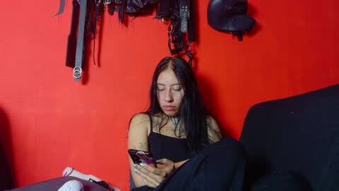 dunnadan_bms online show from May 5, 2026, 12:02 pm
