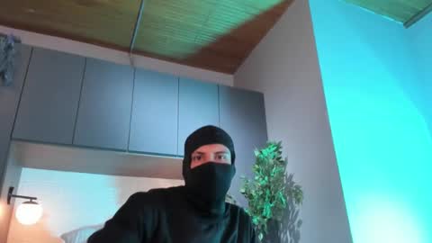 Dustin Sonne online show from September 12, 2025, 4:01 am