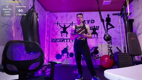 Dustin Sonne online show from September 29, 2025, 3:33 am