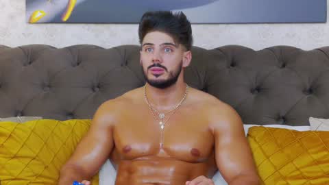 Snapshot of dustinkeent chatting on January 16, 2025, 11:06 pm Dustin online show from January 16, 2025, 11:06 pm