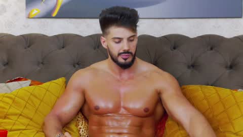 Snapshot of dustinkeent chatting on February 6, 2025, 1:05 am Dustin online show from February 6, 2025, 1:05 am