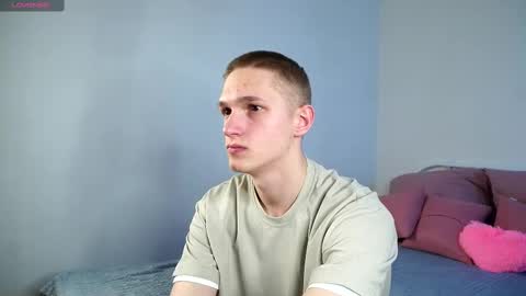 Dustyn online show from February 27, 2025, 7:04 pm