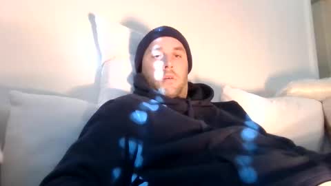dustyroy09 online show from June 9, 2026, 4:57 am