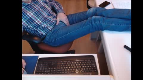 Snapshot of dutchpornking2 chatting on January 11, 2025, 2:25 pm dutchpornking2 online show from January 11, 2025, 2:25 pm