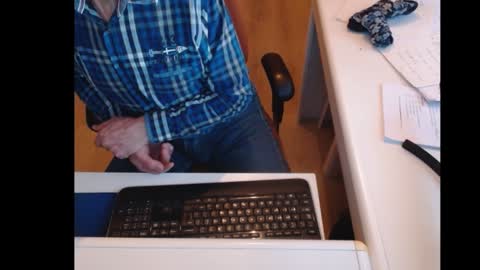 Snapshot of dutchpornking2 chatting on January 15, 2025, 2:46 pm dutchpornking2 online show from January 15, 2025, 2:46 pm