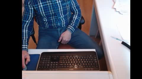 Snapshot of dutchpornking2 chatting on January 20, 2025, 12:18 pm dutchpornking2 online show from January 20, 2025, 12:18 pm