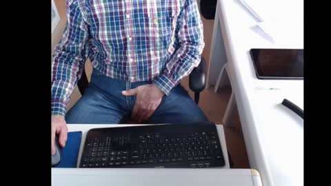 Snapshot of dutchpornking2 chatting on January 22, 2025, 8:40 am dutchpornking2 online show from January 22, 2025, 8:40 am