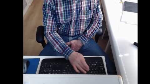 Snapshot of dutchpornking2 chatting on February 3, 2025, 12:36 pm dutchpornking2 online show from February 3, 2025, 12:36 pm