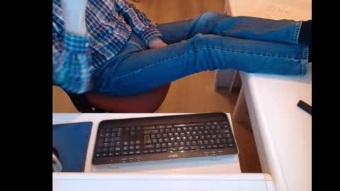 Snapshot of dutchpornking2 chatting on February 17, 2025, 7:10 pm dutchpornking2 online show from February 17, 2025, 7:10 pm