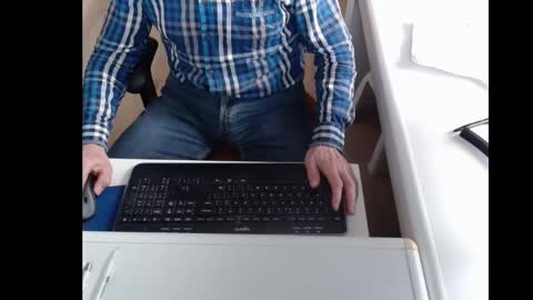 Snapshot of dutchpornking2 chatting on February 20, 2025, 9:22 am dutchpornking2 online show from February 20, 2025, 9:22 am