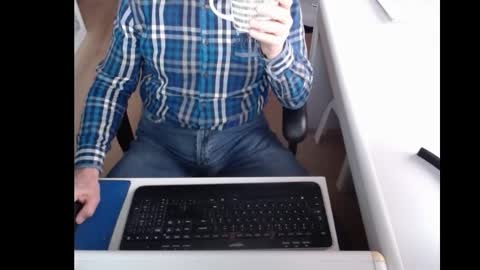 Snapshot of dutchpornking2 chatting on February 22, 2025, 8:40 am dutchpornking2 online show from February 22, 2025, 8:40 am