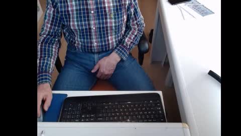 Snapshot of dutchpornking2 chatting on March 6, 2025, 3:02 pm dutchpornking2 online show from March 6, 2025, 3:02 pm