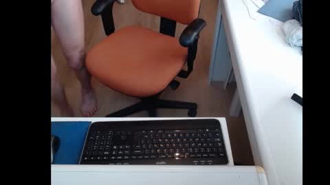 Snapshot of dutchpornking2 chatting on March 8, 2025, 3:45 pm dutchpornking2 online show from March 8, 2025, 3:45 pm