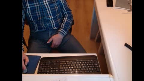 Snapshot of dutchpornking2 chatting on March 10, 2025, 6:45 pm dutchpornking2 online show from March 10, 2025, 6:45 pm