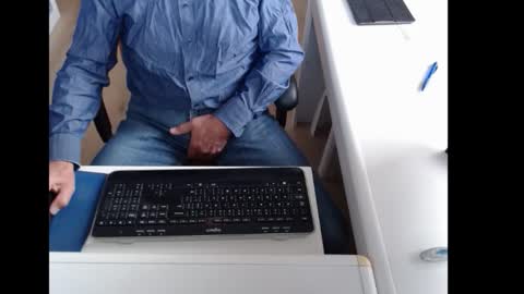 Snapshot of dutchpornking2 chatting on September 30, 2025, 7:35 am dutchpornking2 online show from September 30, 2025, 7:35 am