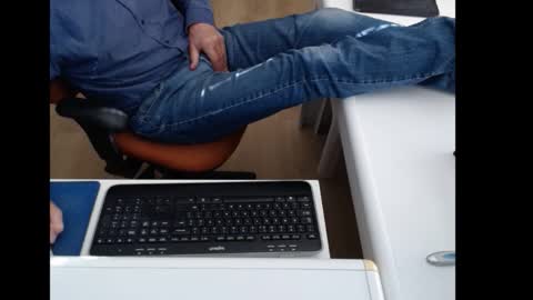 Snapshot of dutchpornking2 chatting on October 1, 2025, 12:00 pm dutchpornking2 online show from October 1, 2025, 12:00 pm