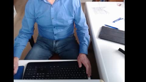 Snapshot of dutchpornking2 chatting on October 28, 2025, 7:45 am dutchpornking2 online show from October 28, 2025, 7:45 am